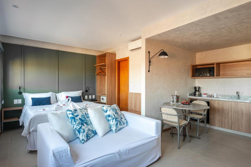Malibu Plaza Hotel เลาโร เด เฟรย์ตัส ภายนอก รูปภาพ