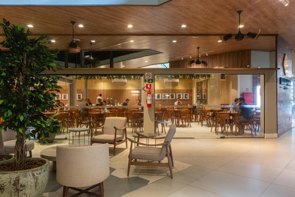 Malibu Plaza Hotel เลาโร เด เฟรย์ตัส ภายนอก รูปภาพ