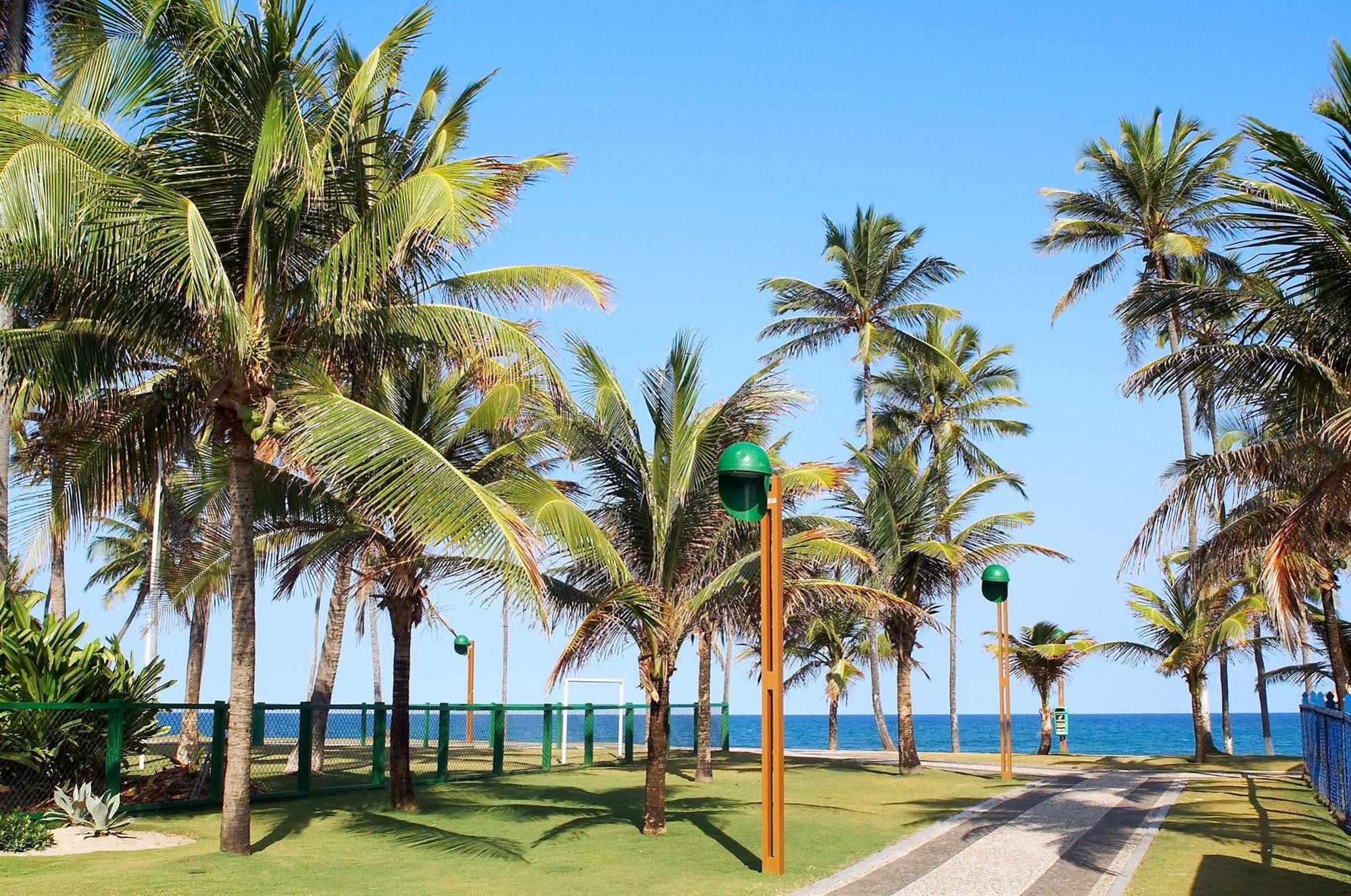 Malibu Plaza Hotel เลาโร เด เฟรย์ตัส ภายนอก รูปภาพ